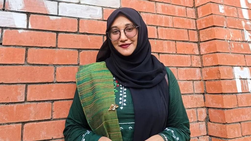 জাবি শিক্ষার্থী, ইয়েস গ্রুপের সহ দলনেতা শারমিন জাহান খাদিজা হত্যা, টিআইবি ঘটনার সুষ্ঠ তদন্ত ও বিচার দাবি।