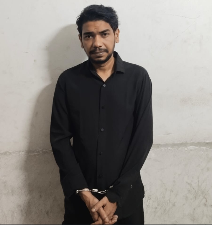 যাত্রাবাড়ীতে আলোড়ন সৃষ্টিকারী হত্যা মামলার আসামি আটক।