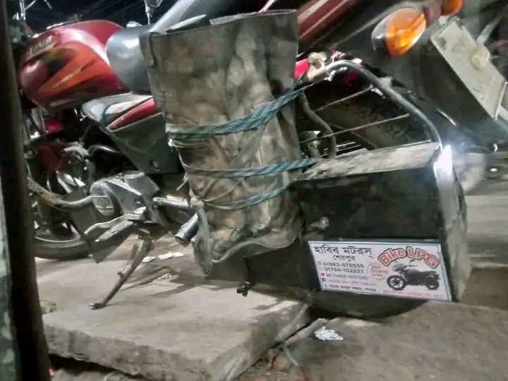 তেলের ঘাটতি ও উচ্চমূল্যের প্রভাব: অর্থনীতি ও জীবনযাত্রায় সংকট