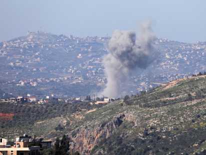 লেবাননে ইসরায়েলি হামলায় আরও ৫ জন নিহত; হিজবুল্লাহর পাল্টা রকেট হামলা