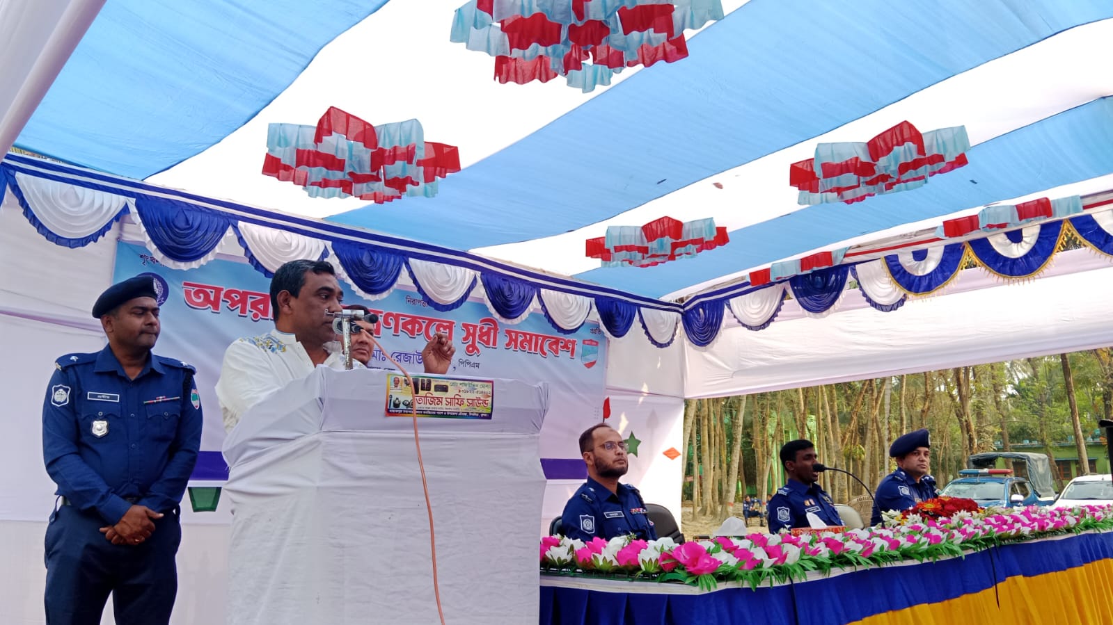 দিঘলিয়া উপজেলায় অপরাধ হ্রাস ও আইনশৃঙ্খলা রক্ষায় সচেতনতামূলক সুধী সমাবেশ অনুষ্ঠিত