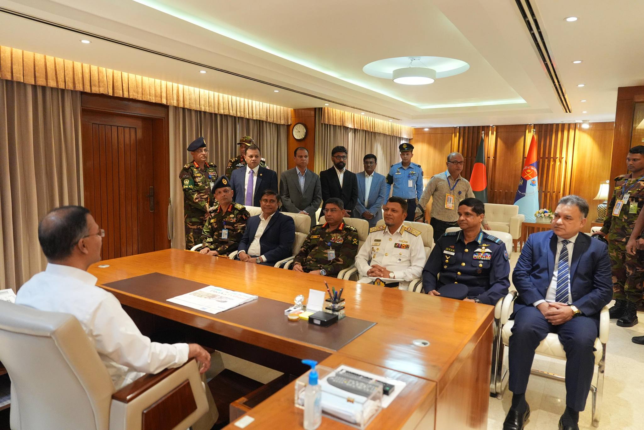 সশস্ত্র বাহিনী বিভাগে প্রধানমন্ত্রী তারেক রহমান; ডিজিএফআই ও এএফডিতে নতুন নেতৃত্ব