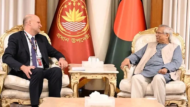 রোহিঙ্গা সংকটে আন্তর্জাতিক মনোযোগ কমছে: প্রধান উপদেষ্টা