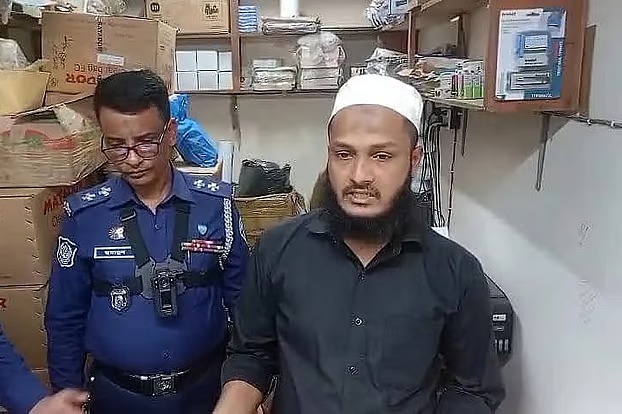 ভোটের সিল উদ্ধার: বিএনপি–জামায়াতের পাল্টাপাল্টি অভিযোগ, দুই দিকেই তদন্তে পুলিশ