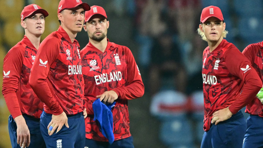 নাইটক্লাব কাণ্ডে ফেঁসে গেলেন হ্যারি ব্রুক; অধিনায়কত্ব নিয়ে উঠছে প্রশ্ন