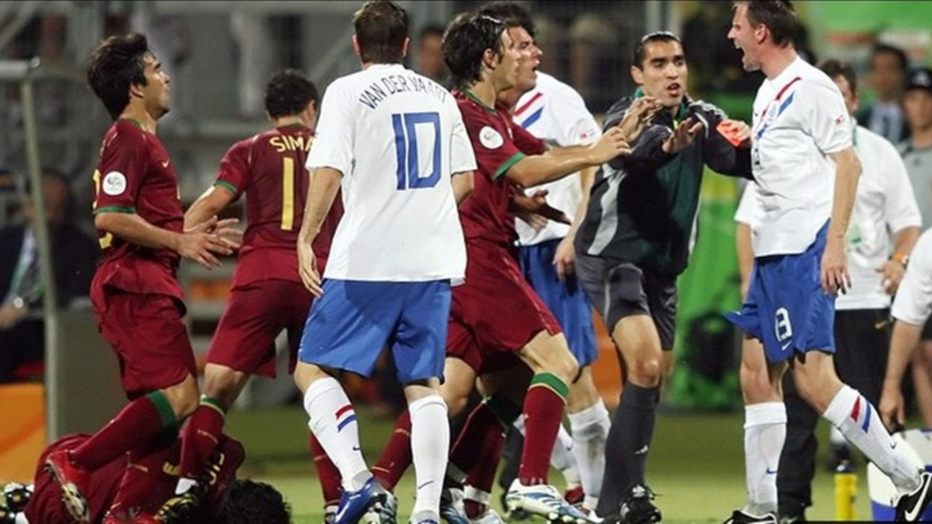 ব্যাটল অফ নুরেমবার্গ: ফুটবল মাঠ যখন রণক্ষেত্র; কার্ডের বন্যায় ভাসা সেই ঐতিহাসিক রাত