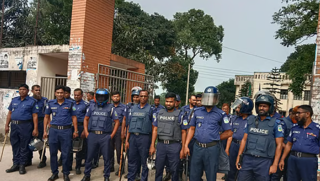 তারাকান্দায় বিএনপির অভ্যন্তরীণ দ্বন্দ্ব: পাল্টাপাল্টি মিছিলের মধ্যে ১৪৪ ধারা কার্যকর, সংঘর্ষের আশঙ্কা