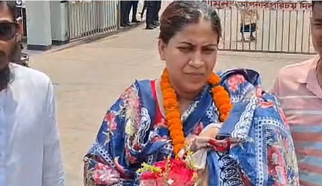 মুক্তি পেলেন যুব মহিলা লীগ নেত্রী শিল্পী বেগম, সঙ্গে দেড় মাসের সন্তান