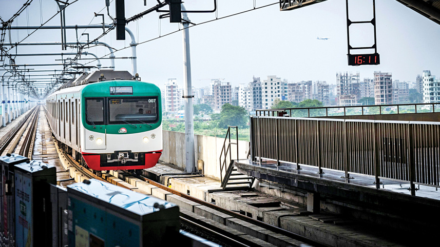 মেট্রোরেল ও ট্রেনে শিক্ষার্থীদের জন্য ২৫% ভাড়া ছাড়ের ঘোষণা; কার্যকর হবে ঈদের আগেই